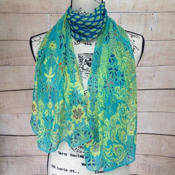 Accessories - ⚡️2 for $15 Teal Scarf with Floral Design